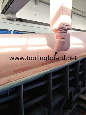 Model and mold making paste,manually mixed and applied epoxy resin paste